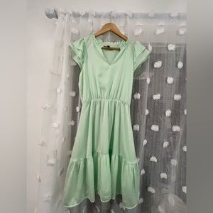 Banana Republic flowy silky dress Size XS but fits S